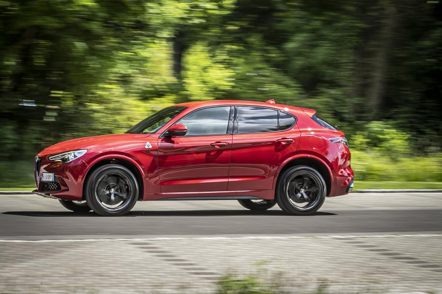  Alfa Romeo Stelvio Quadrifoglio (949) 2020 года  (WW) (фото 30 из 55)